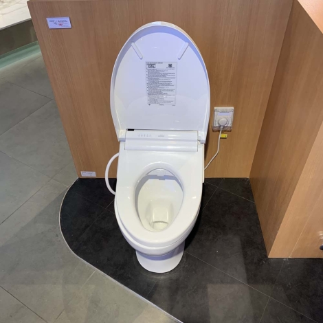 Bồn Cầu Điện Tử TOTO CS302DW14 Washlet TCF24410AAA C5