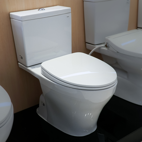  Bàn cầu hai khối  CS326DT10#XW kết hợp nắp đóng êm TC395VS