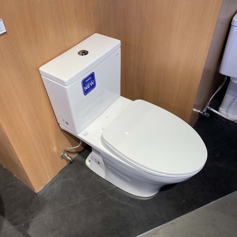  Bàn cầu hai khối  CS326DT10#XW kết hợp nắp đóng êm TC395VS