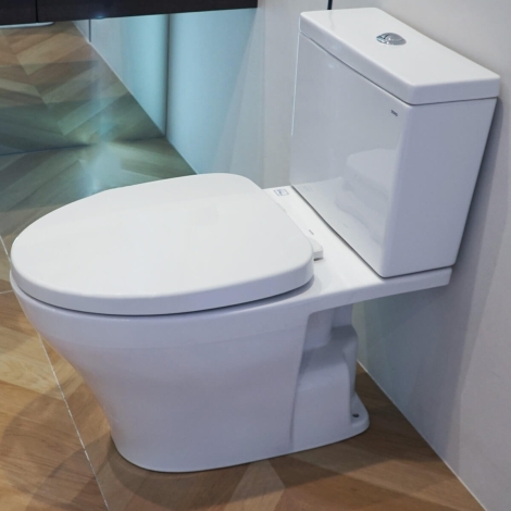 Bồn Cầu 2 Khối TOTO CS326DT3 Nắp Êm TC385VS