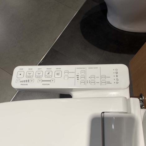 Bồn Cầu Điện Tử TOTO CS769CDRW17 Nắp Rửa Washlet TCF23460AAA C2 Giấu Dây