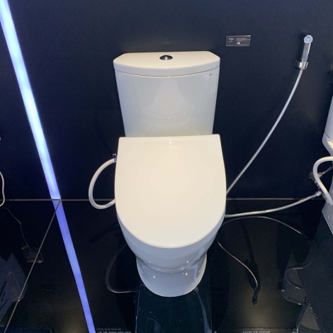 Bàn Cầu TOTO CS838DE4 Hai Khối Nắp Cơ
