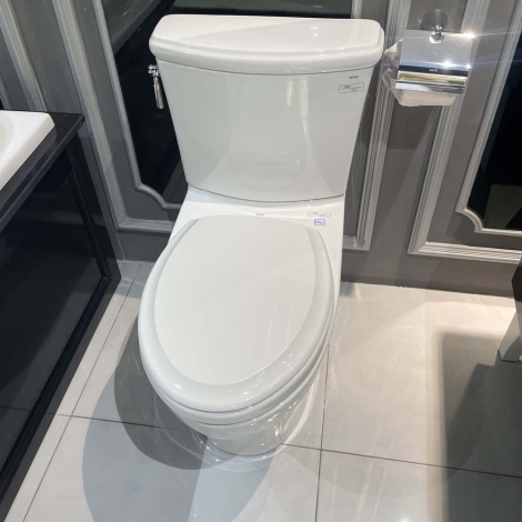 Bồn Cầu Hai Khối TOTO CS986GT9 Nắp Êm