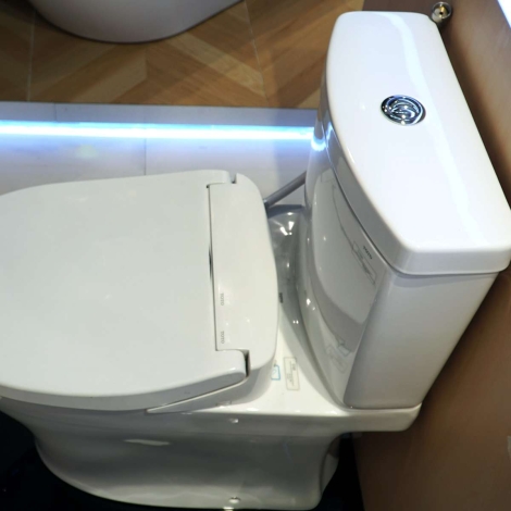 Bồn Cầu TOTO CS769DRE2 (CS769DE2) Hai Khối Nắp Cơ