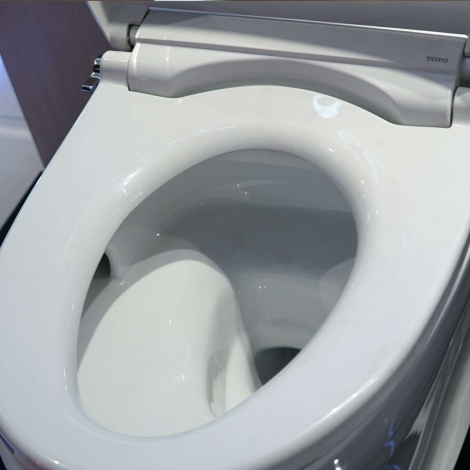 Bồn Cầu TOTO CS769DRE2 (CS769DE2) Hai Khối Nắp Cơ